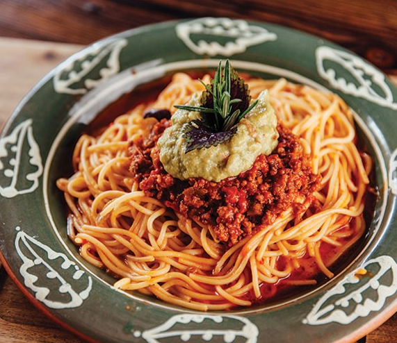 Yassı Spagetti Bolonez